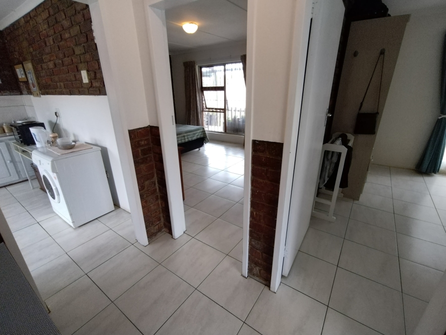 4 Bedroom Property for Sale in C Place Eastern Cape